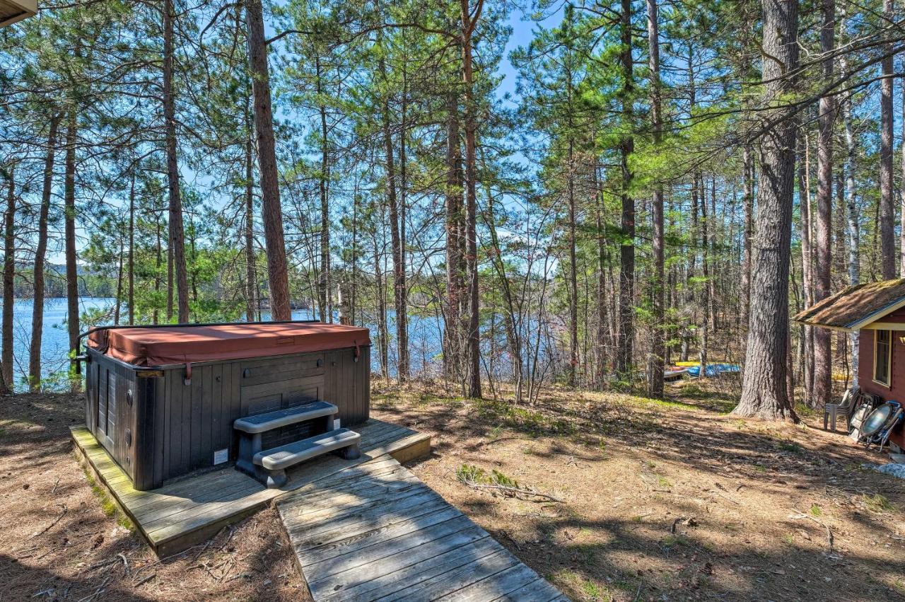 Quiet Waterfront Cabin With Dock, Game Room, Hot Tub Greenwood Exterior photo